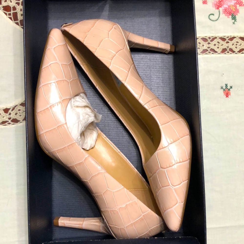 Michael Kors Dorothy Flex Pumps